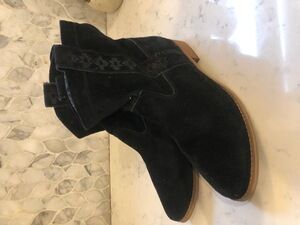 TOMS Suede Booties Womens Size 7.5M Black Ankle Embroidered Stacked Heel